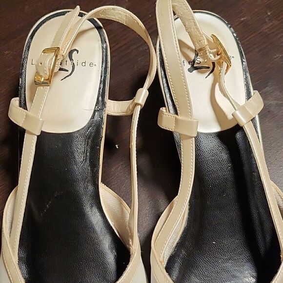 Life strides Judith Vanilla Devill sling back dress shoes - Picture 3 of 7